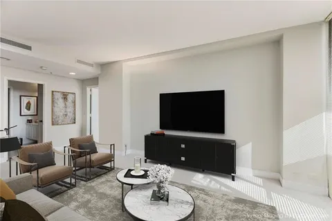 $595,000 | 2660 Peachtree Road Northwest, Unit 18G, Atlanta, GA 30305