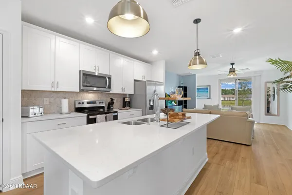 $2,400 | 136 Links Ter Boulevard, Daytona Beach, FL 32124