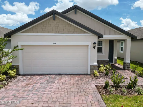 $2,400 | 136 Links Ter Boulevard, Daytona Beach, FL 32124