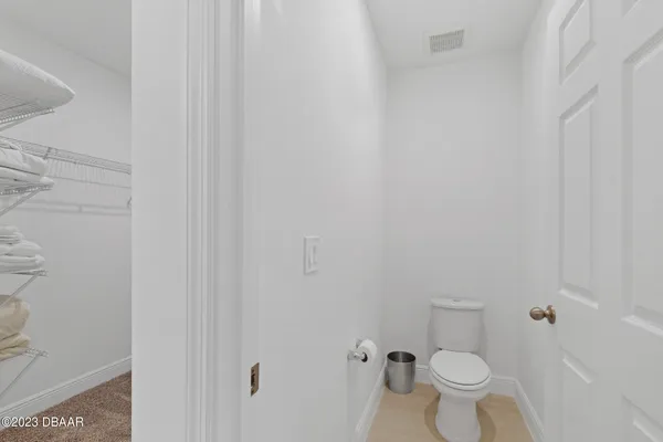 $2,400 | 136 Links Ter Boulevard, Daytona Beach, FL 32124