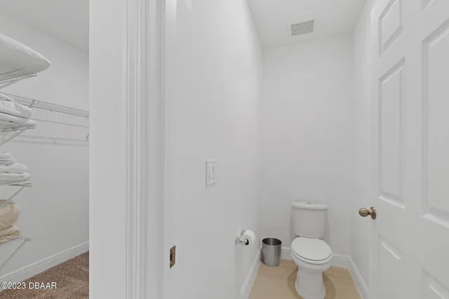 $2,700 | 136 Links Ter Boulevard, Daytona Beach, FL 32124