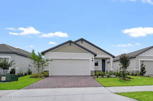 $2,700 | 136 Links Ter Boulevard, Daytona Beach, FL 32124