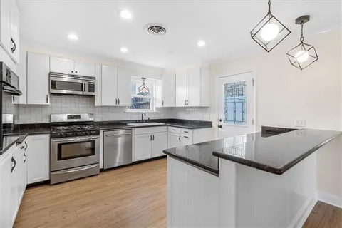 $350,000 | 1216 Carnation Avenue, Metairie, LA 70001