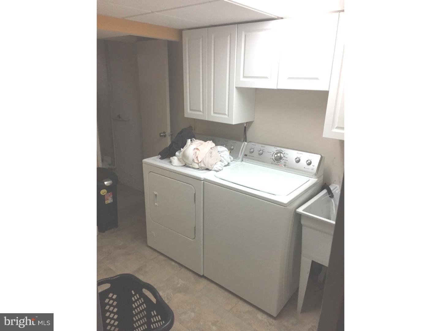 12127 Ranier Road Philadelphia, PA 19154 - Photo 20 of 22 Laundry Room