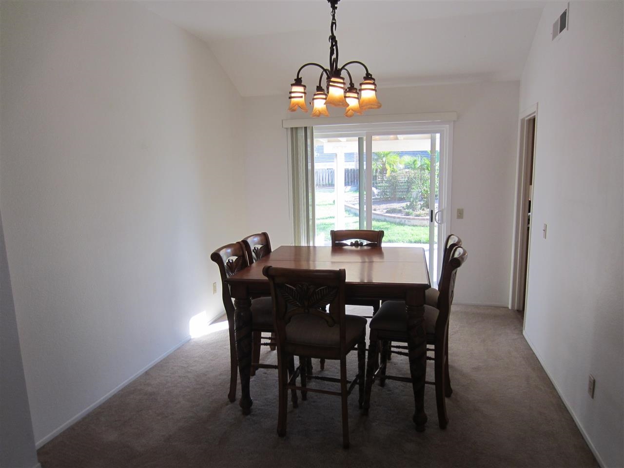 8846 Ridgeton Court Lakeside, CA 92040 - Photo 8 of 25 Gallery Image 8