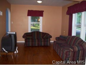 501 Turner Road Jacksonville, IL 62650 - Photo 5 of 9 Gallery Image 5