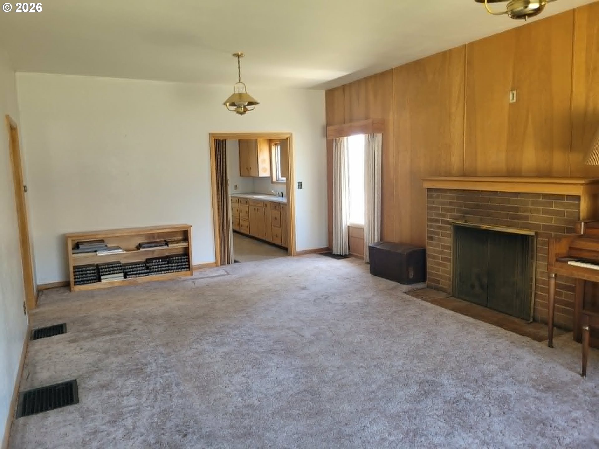 520 Northwest 11th Street Pendleton, OR 97801 - Photo 3 of 25