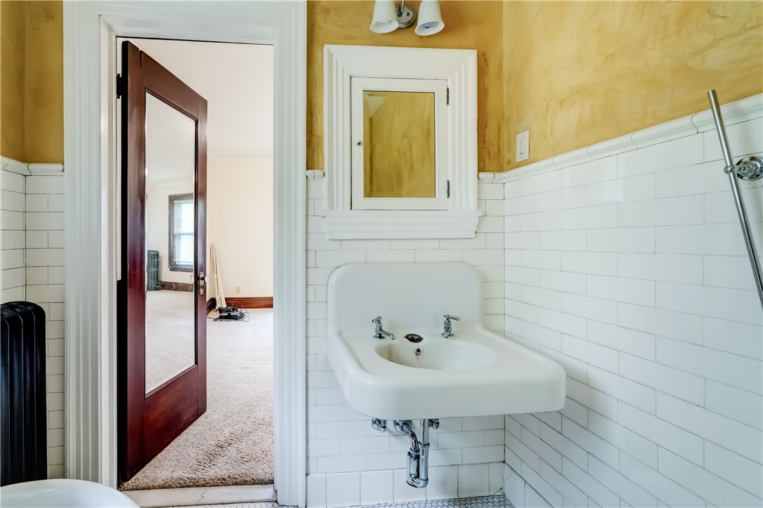 37 Park View Street Rochester, NY 14613 - Photo 32 of 50