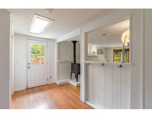 13 Summit Road Saugus, MA 01906 - Photo 14 of 31 Gallery Image 14