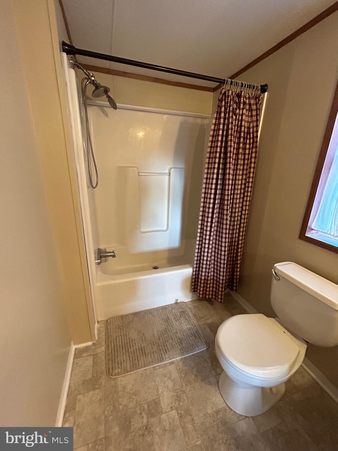 386 West Cedar Street Palmyra, PA 17078 - Photo 12 of 52 Tub/Shower in Primary Bathroom