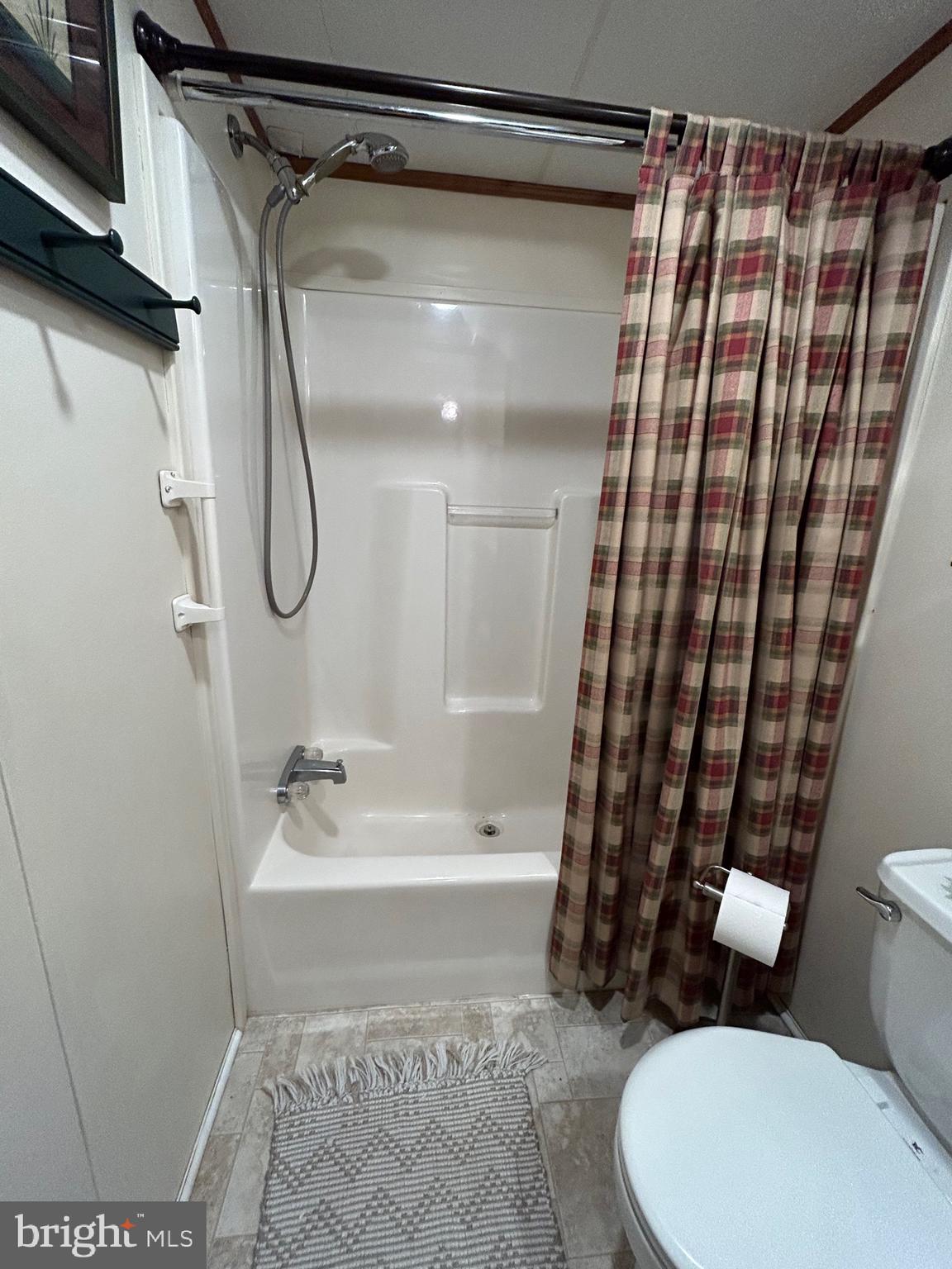 386 West Cedar Street Palmyra, PA 17078 - Photo 15 of 52 Tub/Shower in 2nd Bathroom