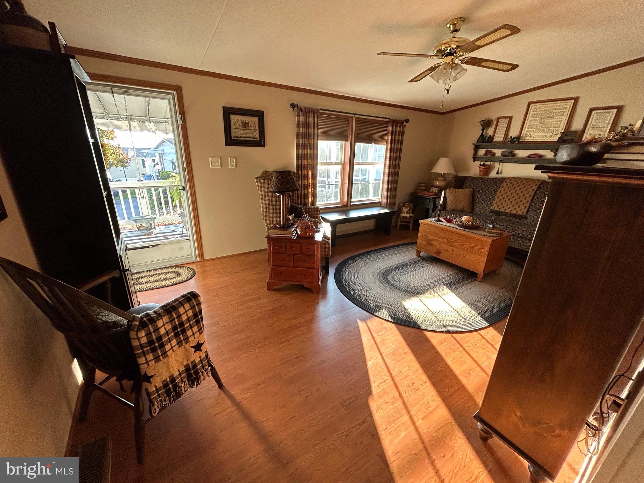 386 West Cedar Street Palmyra, PA 17078 - Photo 25 of 52 Living Room