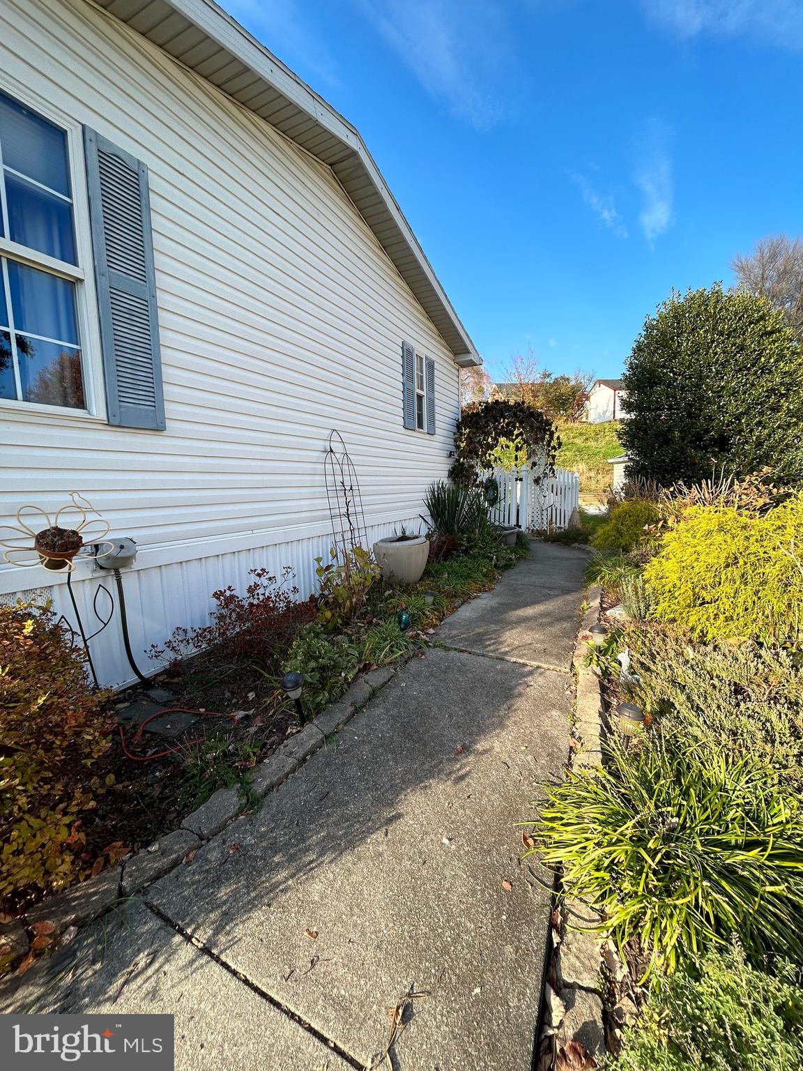 386 West Cedar Street Palmyra, PA 17078 - Photo 38 of 52 Side