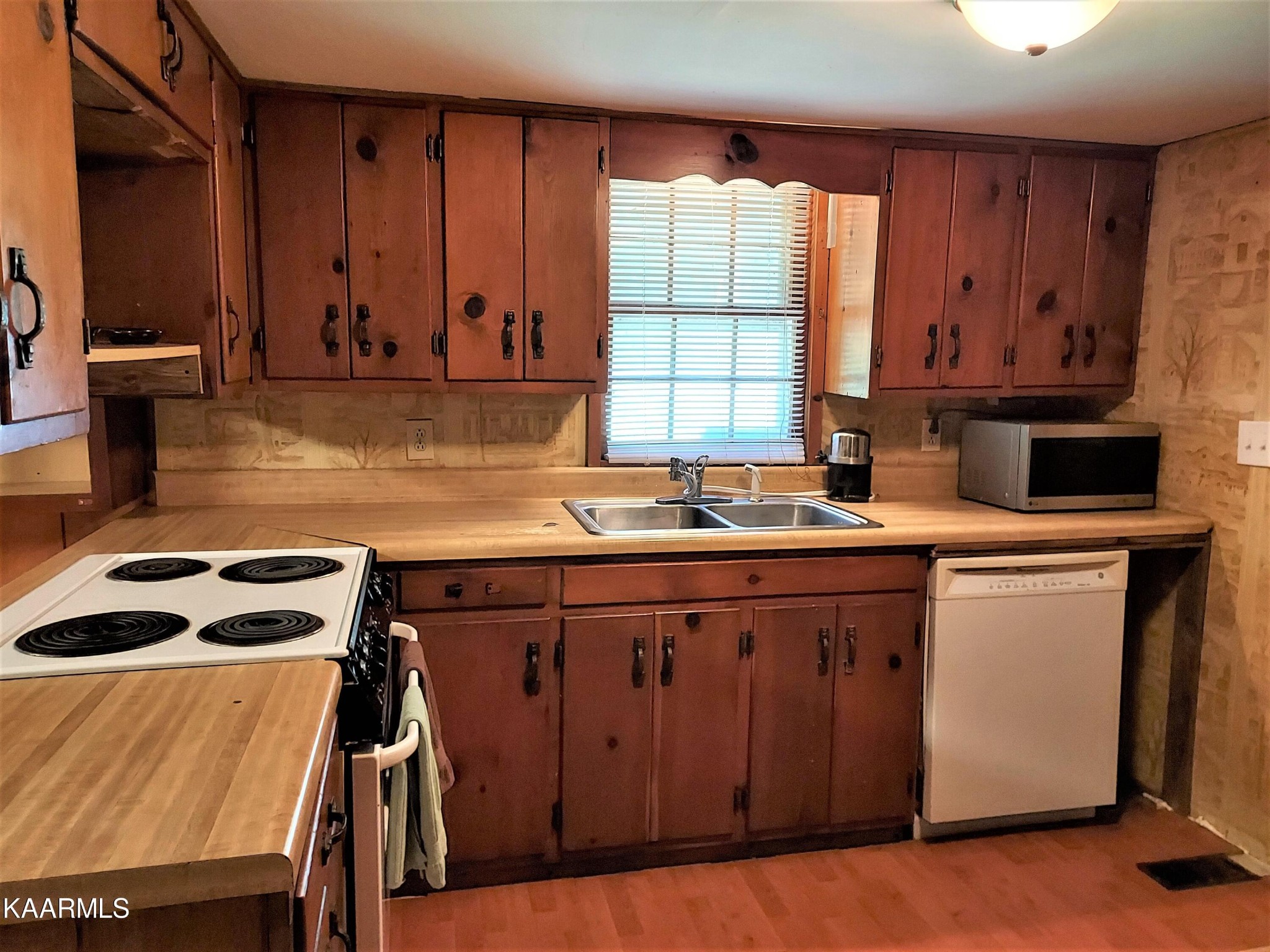 773 Finn Long Road Friendsville, TN 37737 - Photo 10 of 24 Gallery Image 10