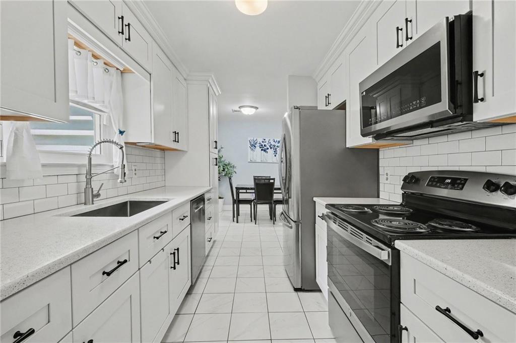 3056 Barrett Road Gainesville, GA 30507 - Photo 9 of 22