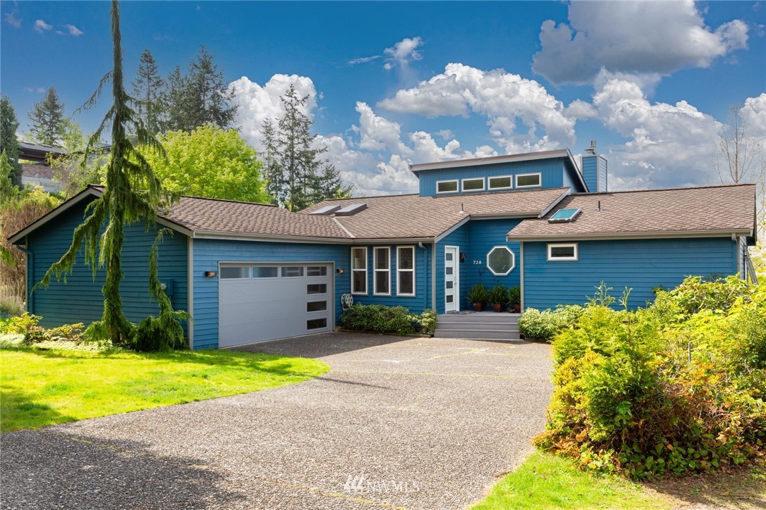 728 Fieldston Road Bellingham, WA 98225 - Photo 1 of 38