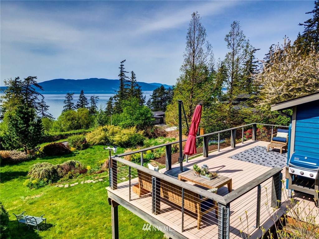 728 Fieldston Road Bellingham, WA 98225 - Photo 4 of 38