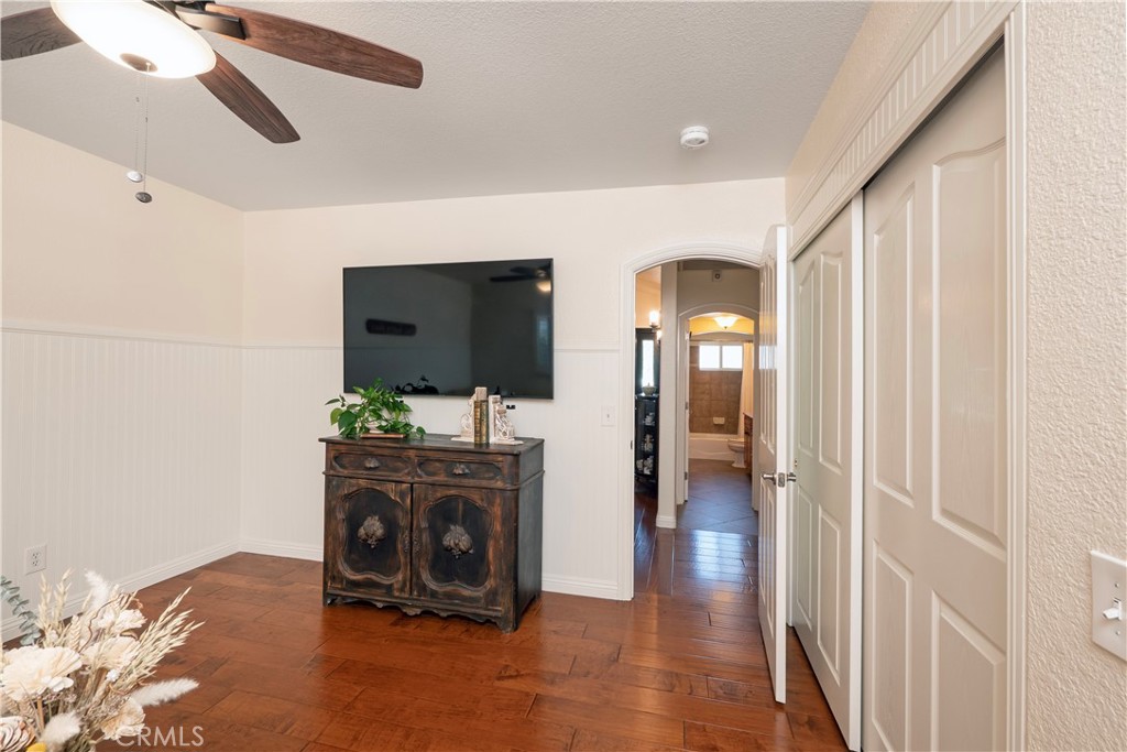 2372 Shadow Hill Drive Riverside, CA 92506 - Photo 41 of 75