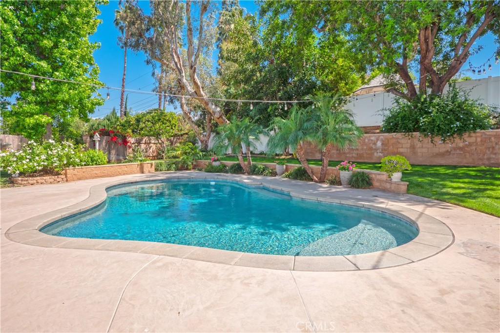 2372 Shadow Hill Drive Riverside, CA 92506 - Photo 53 of 75
