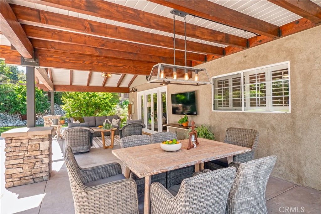2372 Shadow Hill Drive Riverside, CA 92506 - Photo 63 of 75