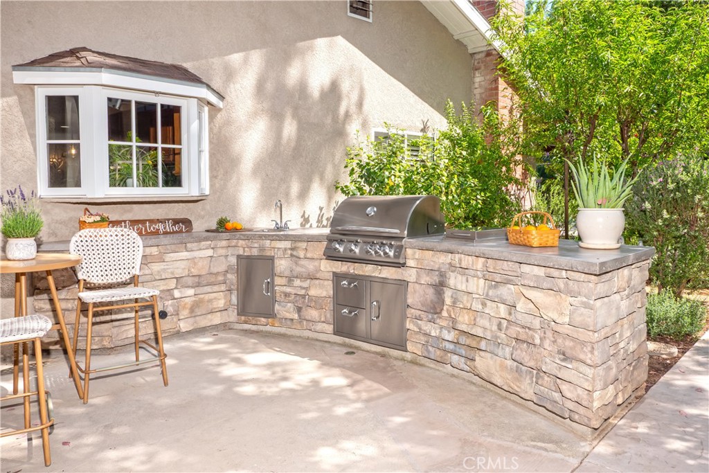 2372 Shadow Hill Drive Riverside, CA 92506 - Photo 65 of 75