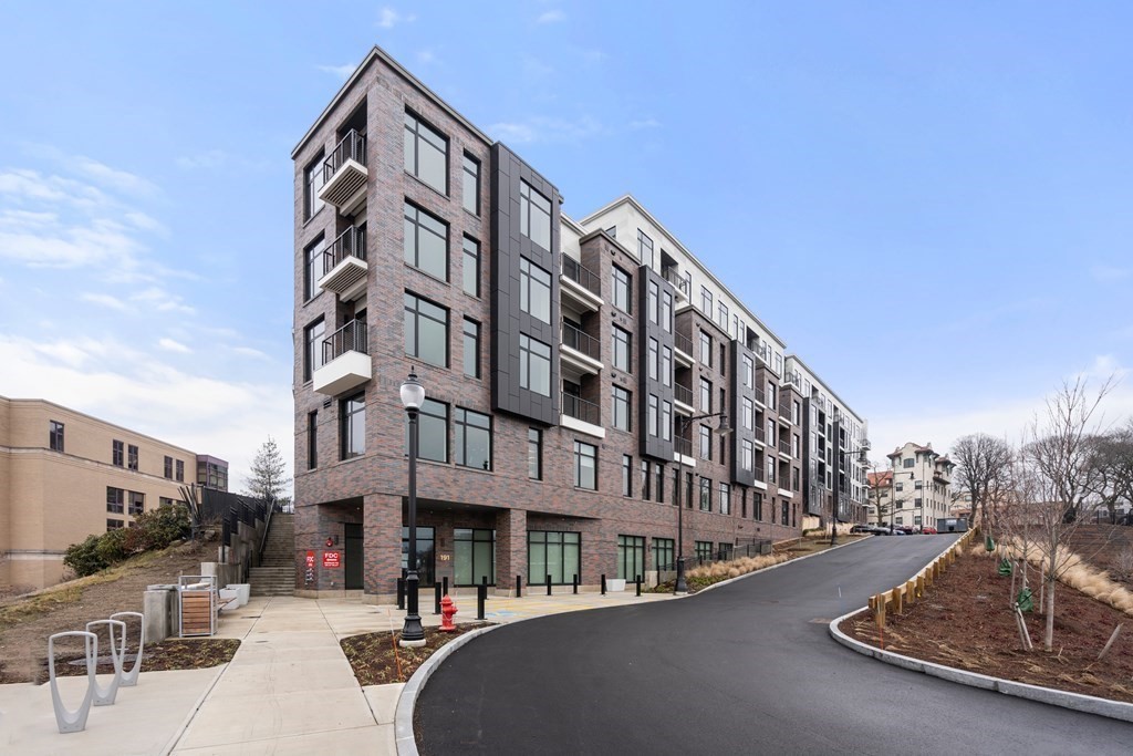 191 Washington Street, Unit 720 Boston, MA 02135 - Photo 1 of 29 a front view of a building with street view