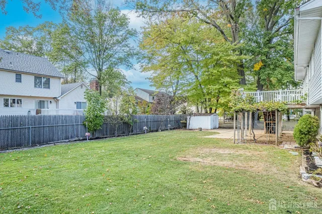 $3,750 | 927 Wood Avenue, Edison, NJ 08820