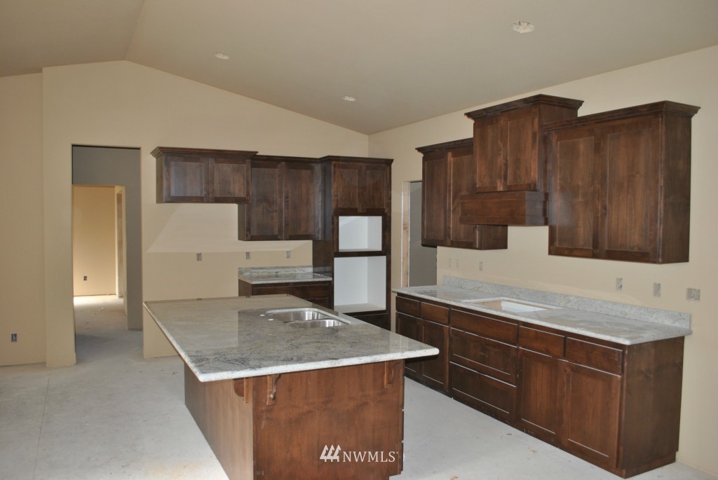 2806 290th Street South Roy, WA 98580 - Photo 6 of 13