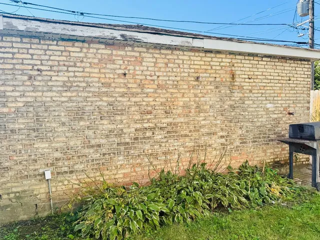 $319,900 | 4935 West Monroe Street, Chicago, IL 60644