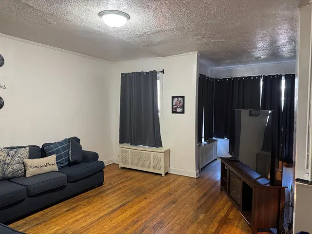$319,900 | 4935 West Monroe Street, Chicago, IL 60644