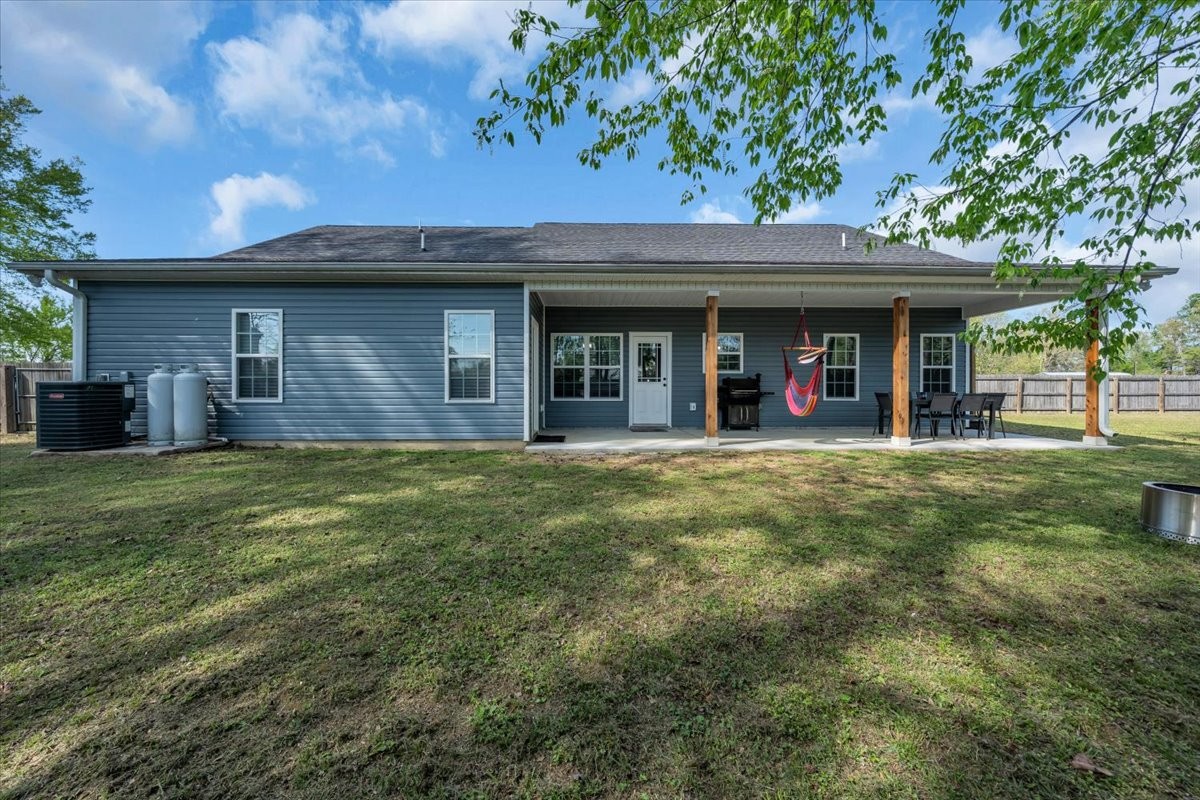 8 Valley Pond Lane Kelso, TN 37348 - Photo 40 of 75 a view of a house with a outdoor space