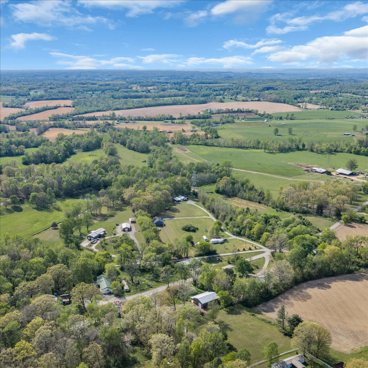 8 Valley Pond Lane Kelso, TN 37348 - Photo 60 of 75 an aerial view of a houses with outdoor space