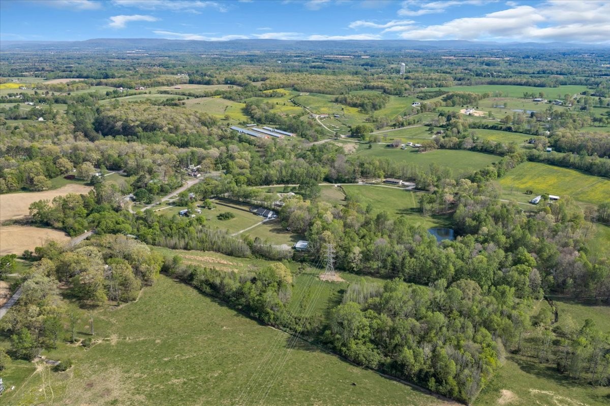 8 Valley Pond Lane Kelso, TN 37348 - Photo 71 of 75 a view of a city with a mountain