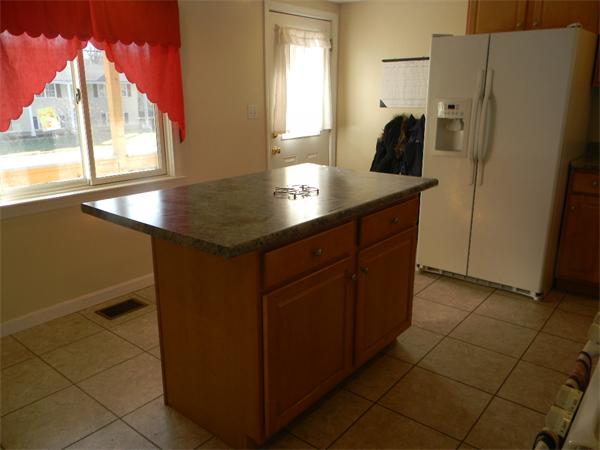 52 West Spring Street Avon, MA 02322 - Photo 9 of 29 Gallery Image 9