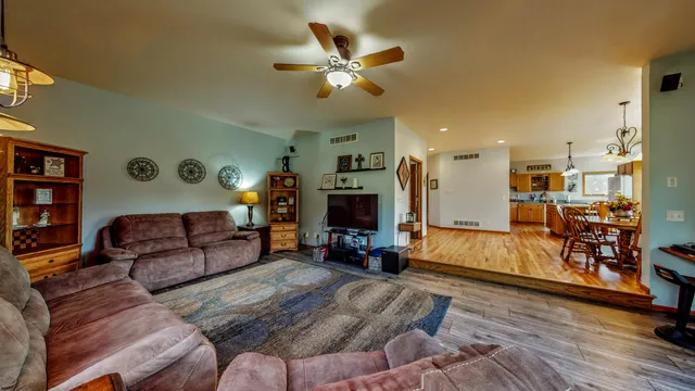 $649,900 | 615 Fairway Circle, Jefferson, WI 53549