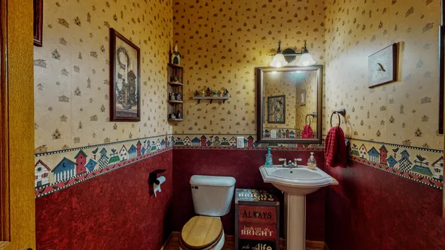 $649,900 | 615 Fairway Circle, Jefferson, WI 53549