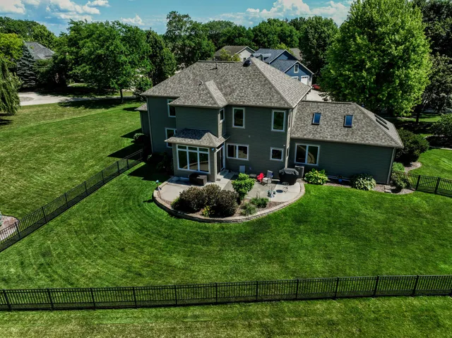 $649,900 | 615 Fairway Circle, Jefferson, WI 53549