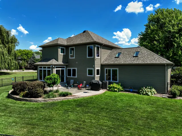 $649,900 | 615 Fairway Circle, Jefferson, WI 53549
