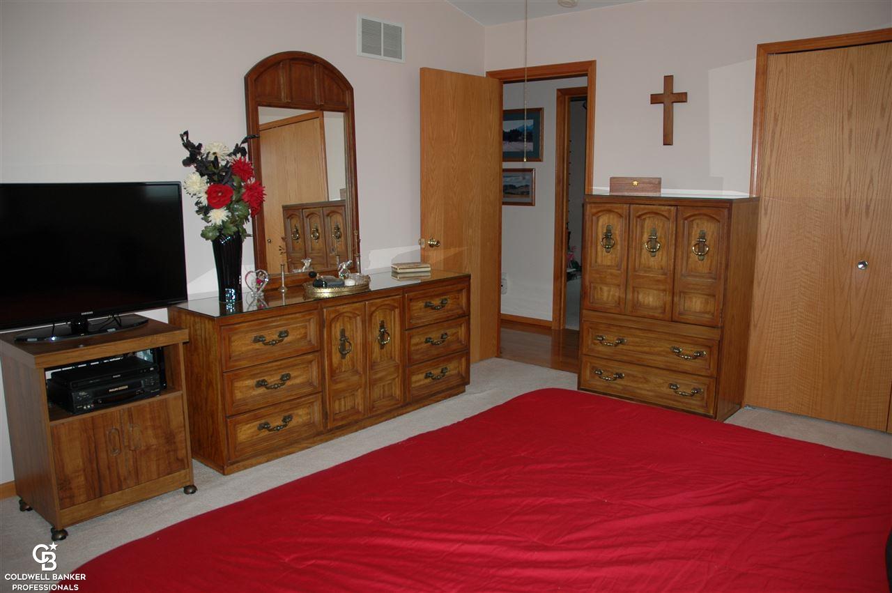 2077 Riley Center Road Memphis, MI 48041 - Photo 23 of 60 31352582-22.JPG