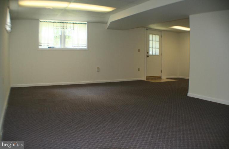 304 Warfieldsburg Road Westminster, MD 21157 - Photo 14 of 19 an empty room with a window