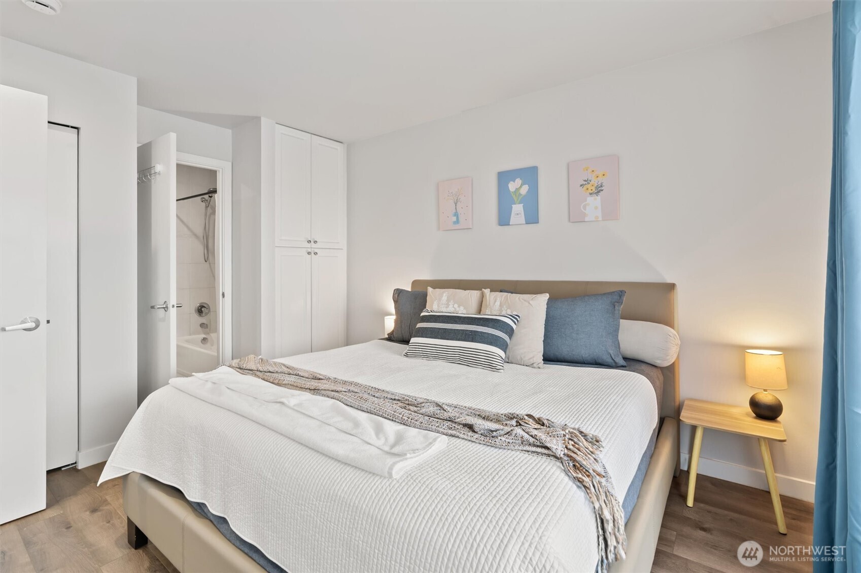 321 10th Avenue South, Unit 705 Seattle, WA 98104 - Photo 20 of 28