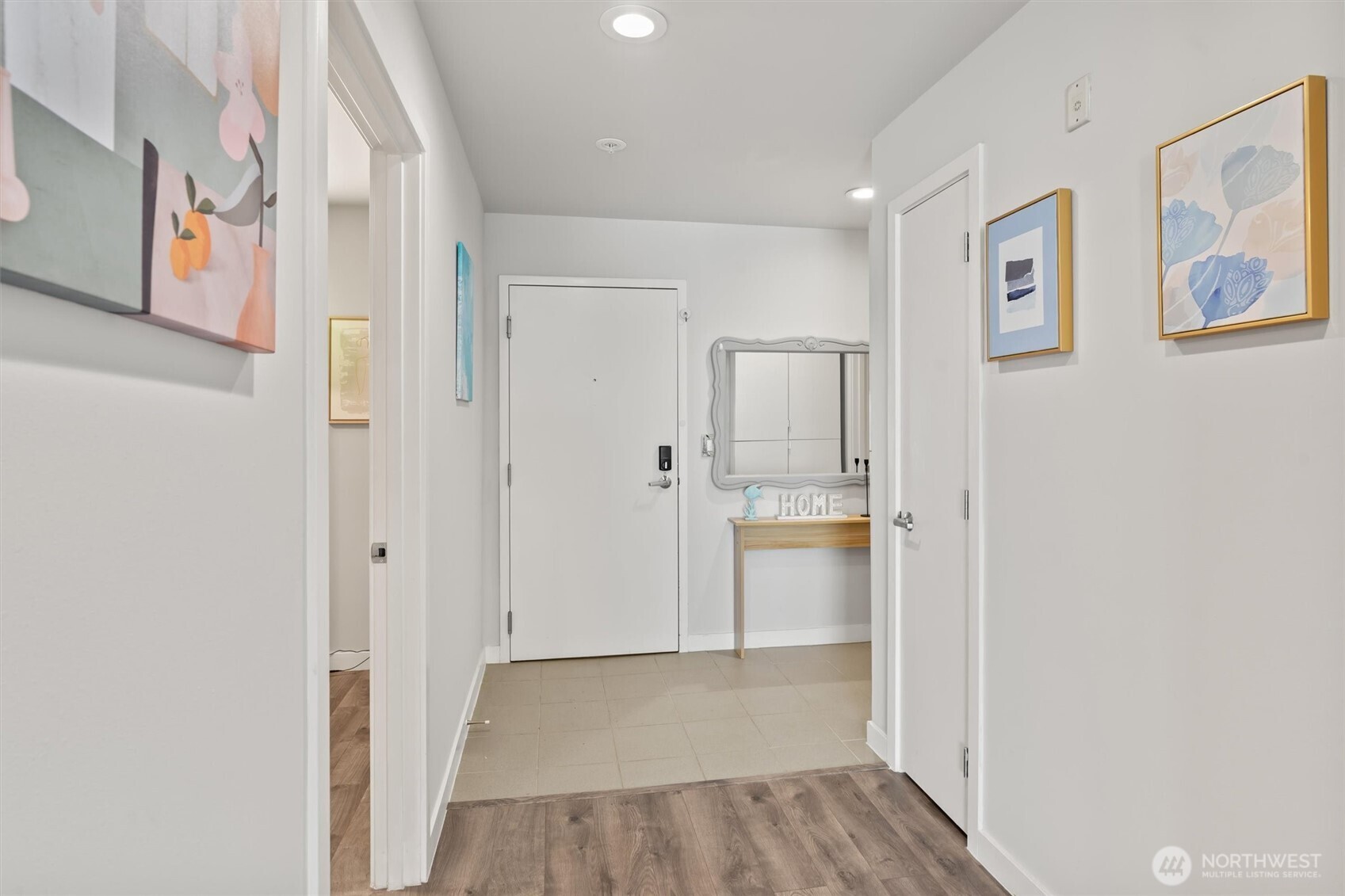 321 10th Avenue South, Unit 705 Seattle, WA 98104 - Photo 6 of 28