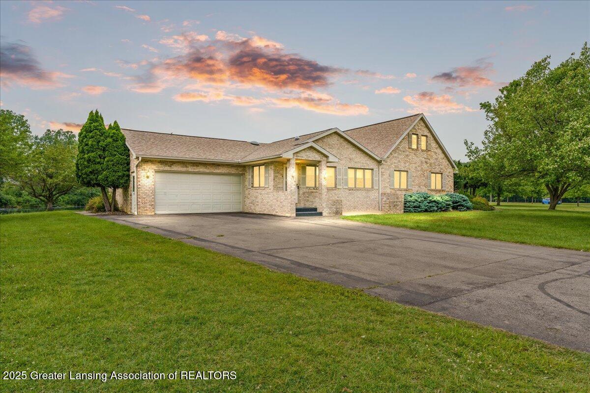 4240 Dell Road Lansing, MI 48911 - Photo 89 of 90 04-Media Jett - 78