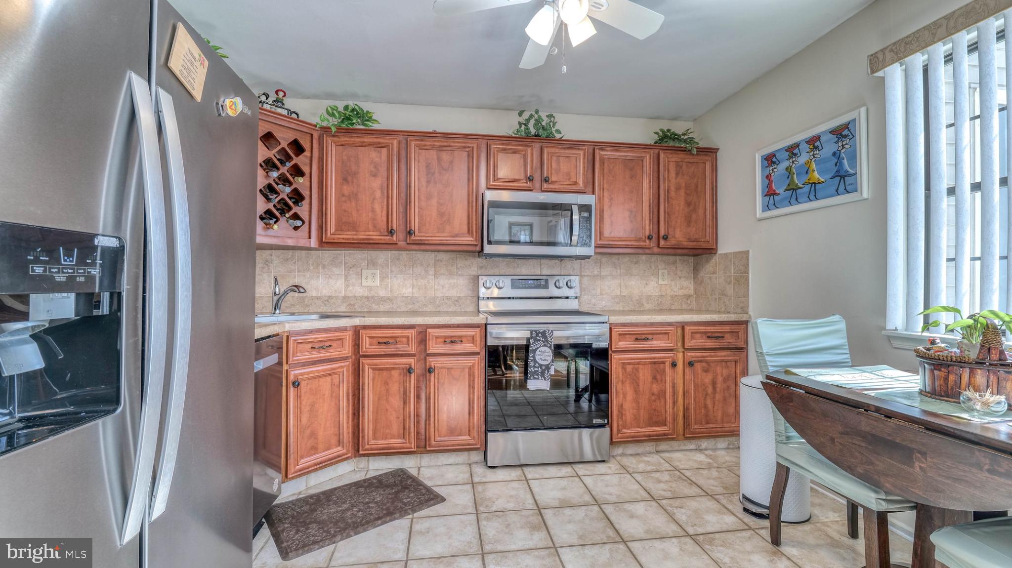 2606 Boulder Court Mays Landing, NJ 08330 - Photo 10 of 13 Charming kitchen with modern finishes.