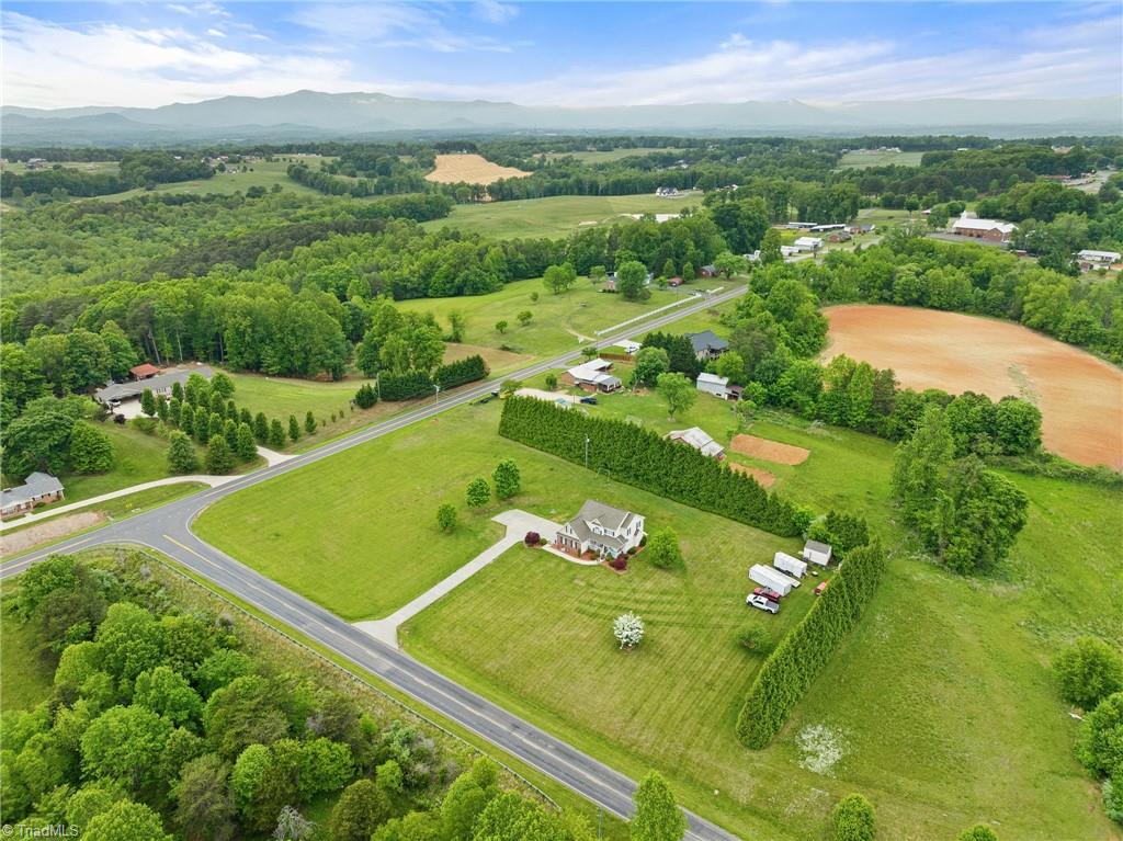 1812 Cadle Ford Road Mount Airy, NC 27030 - Photo 28 of 35