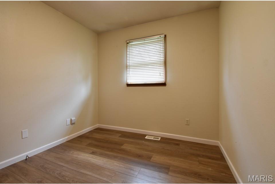 9 North Main Street Moro, IL 62067 - Photo 15 of 24