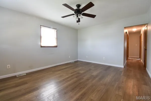 $177,500 | 9 North Main Street, Moro, IL 62067