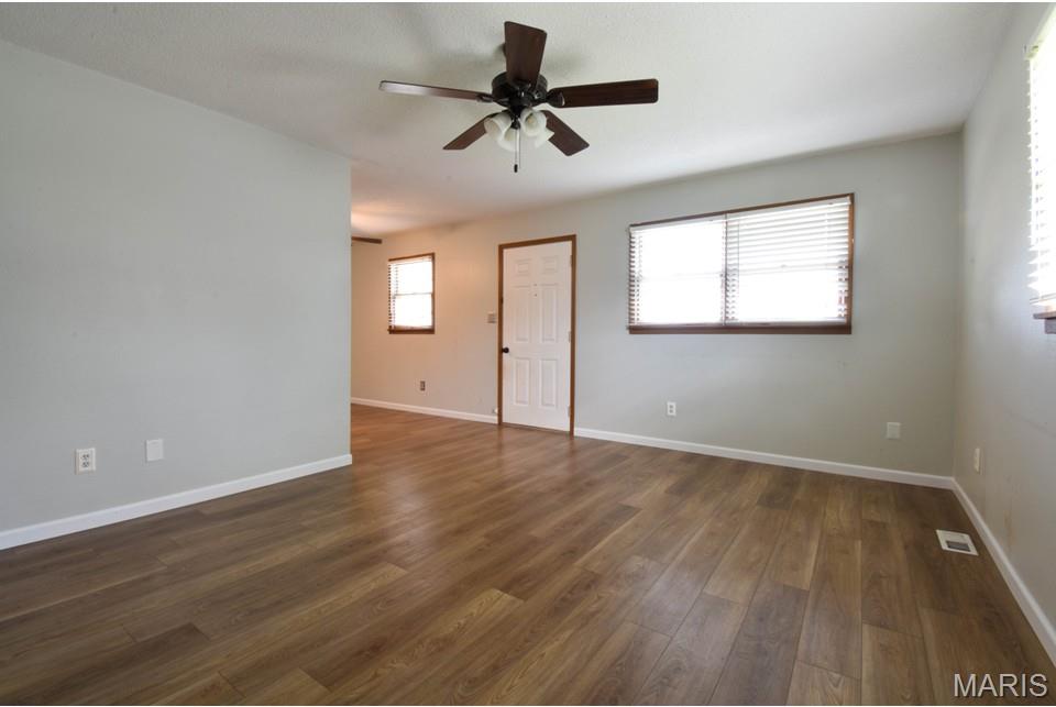 9 North Main Street Moro, IL 62067 - Photo 5 of 24