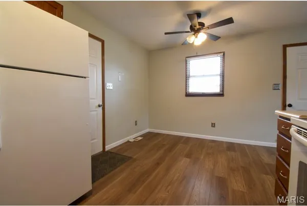 $177,500 | 9 North Main Street, Moro, IL 62067