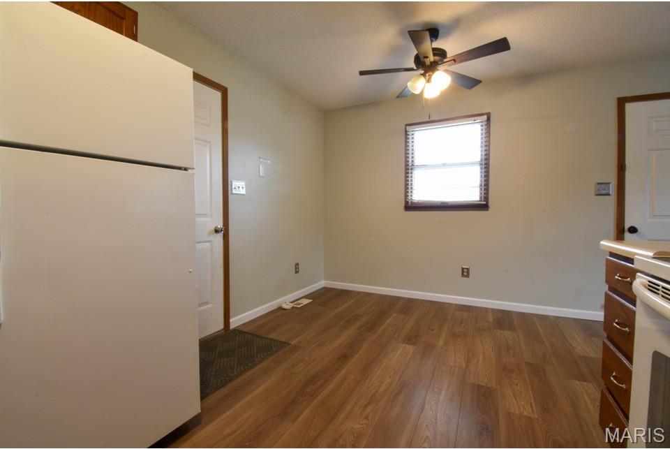 9 North Main Street Moro, IL 62067 - Photo 7 of 24
